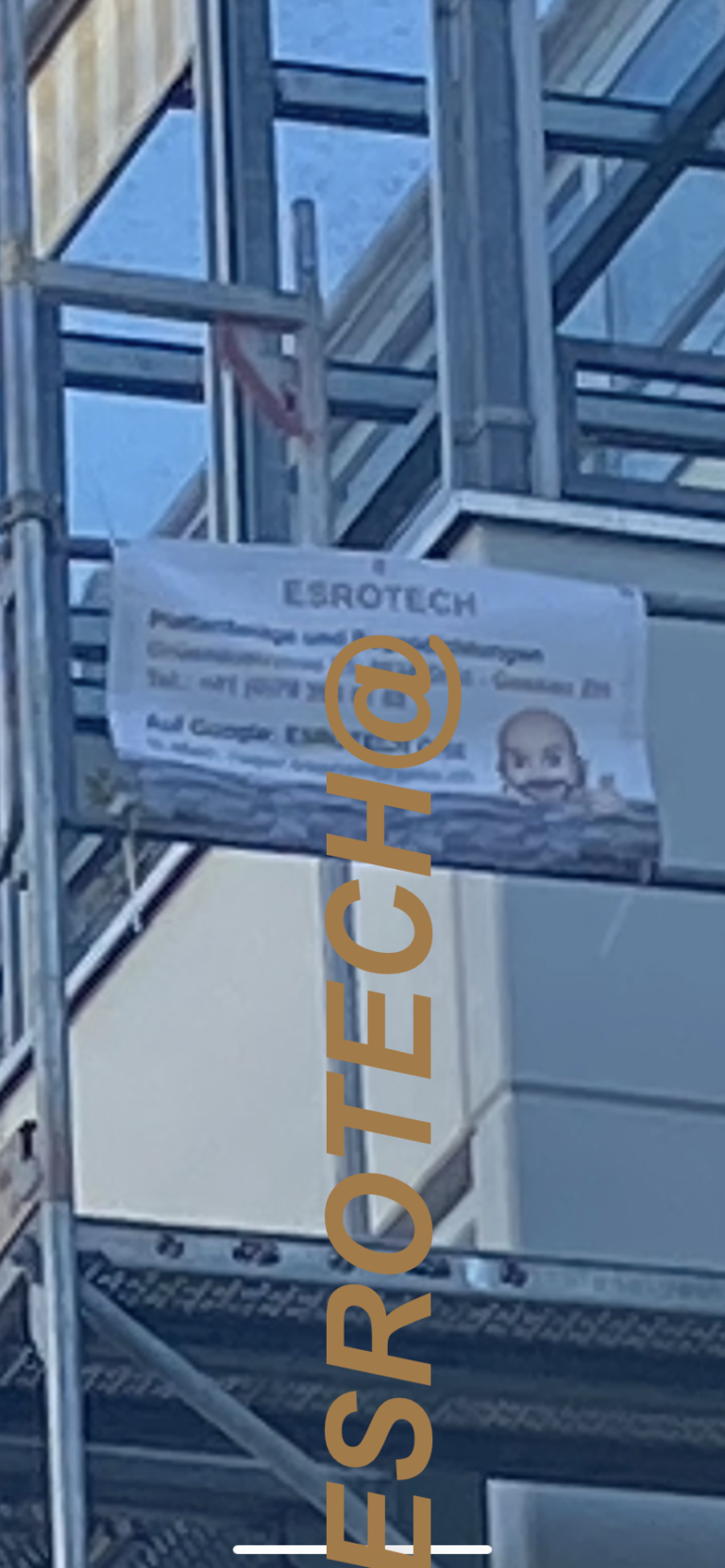 ESROTECH mit Gerüst